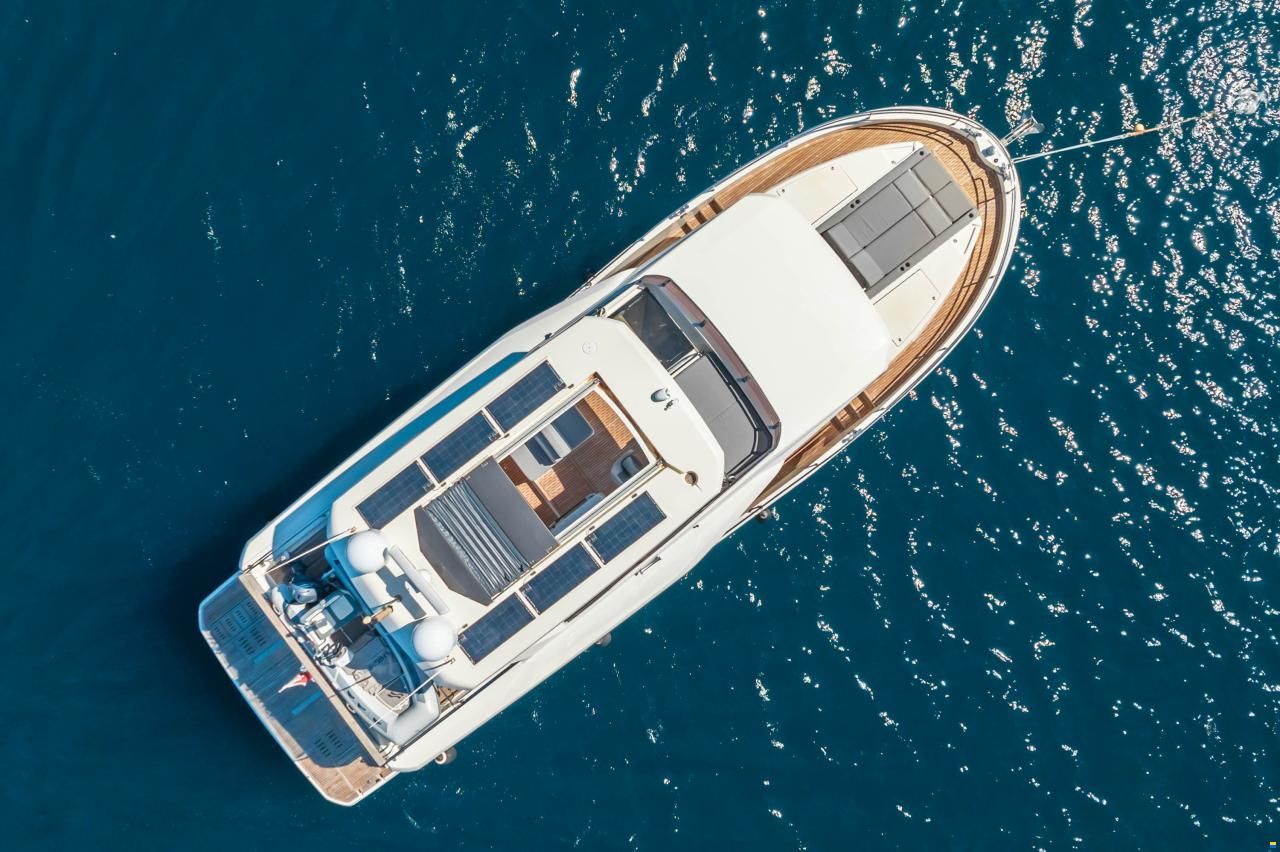 Beneteau Grand Trawler 62