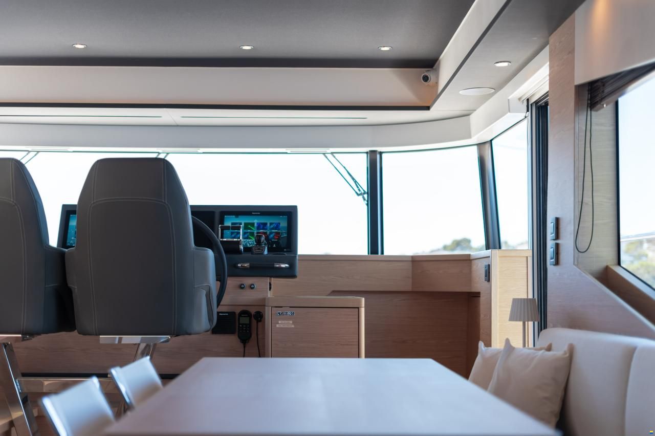 Beneteau Grand Trawler 62