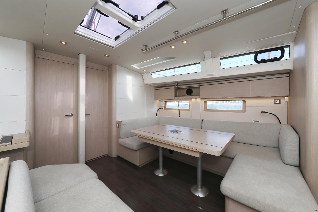 Beneteau Oceanis 51.1