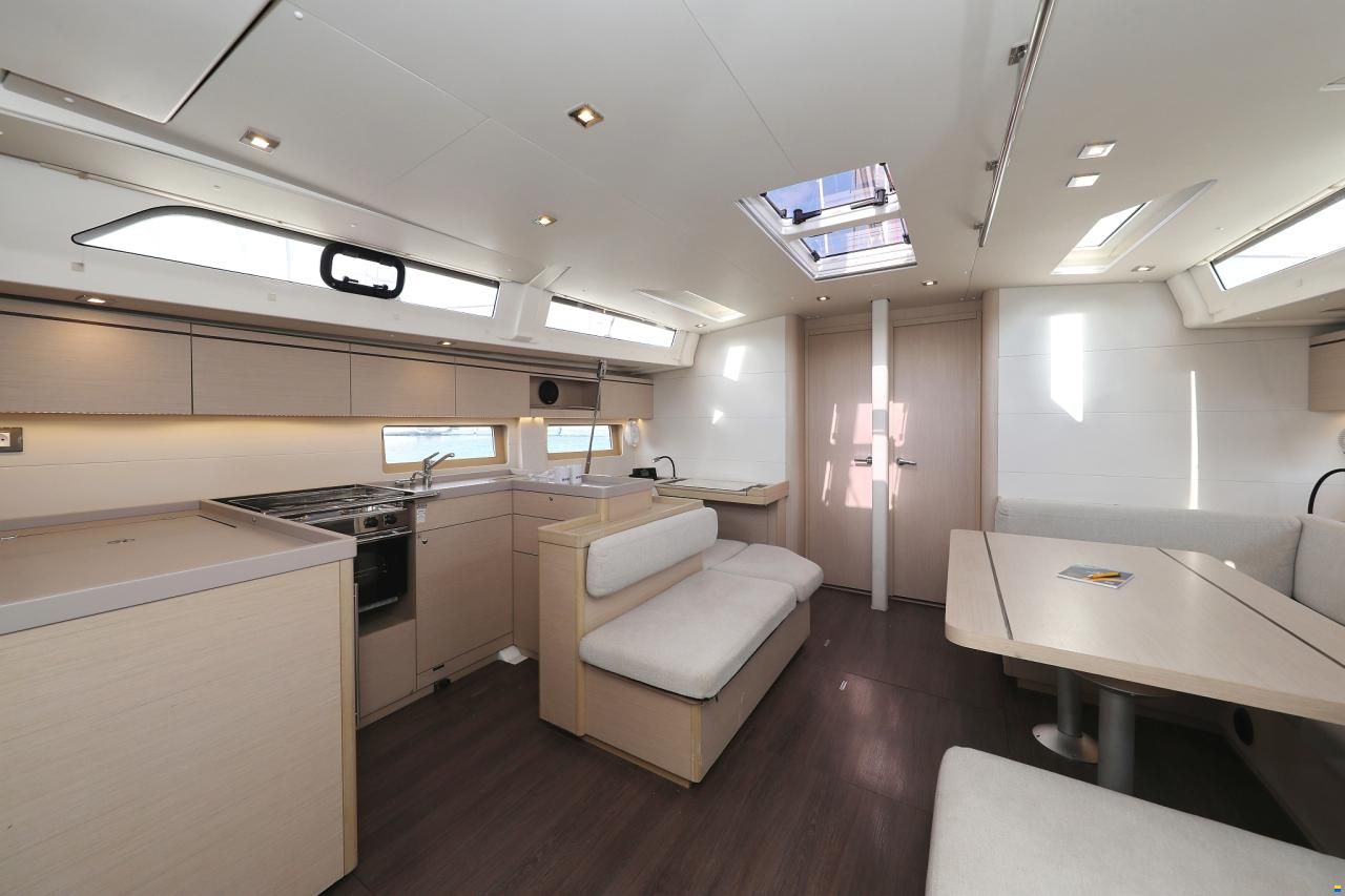 Beneteau Oceanis 51.1
