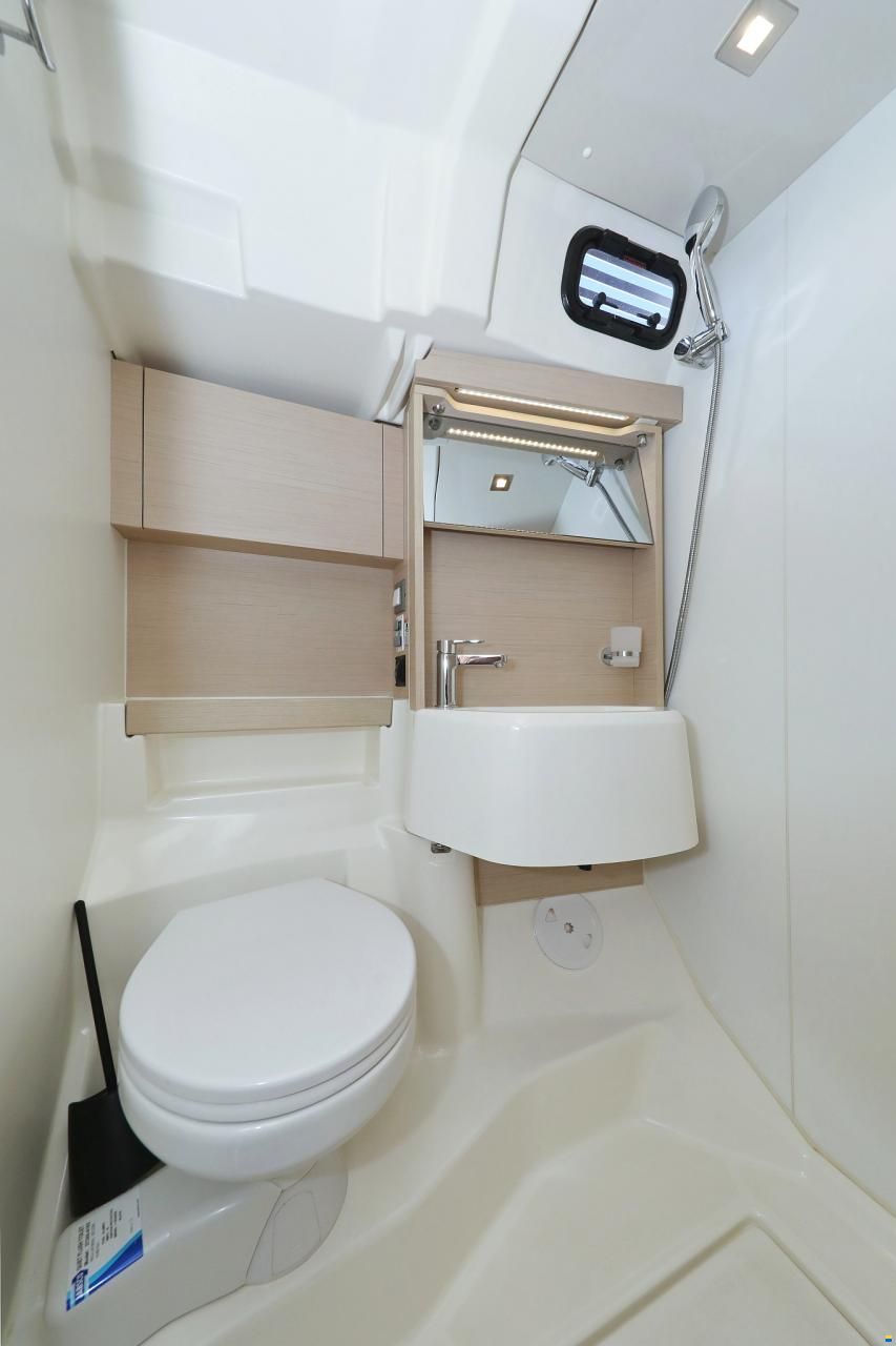 Beneteau Oceanis 51.1