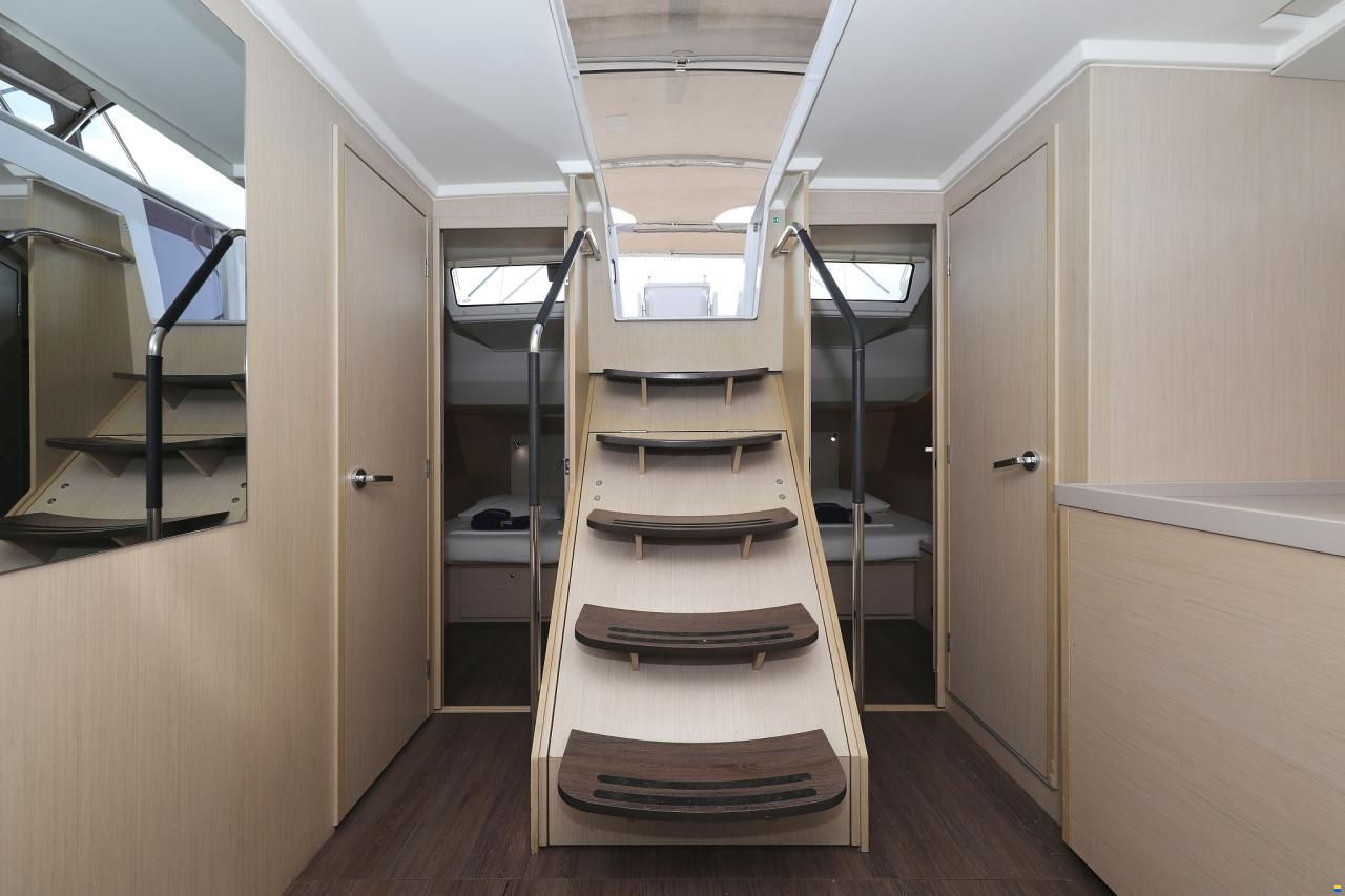 Beneteau Oceanis 51.1