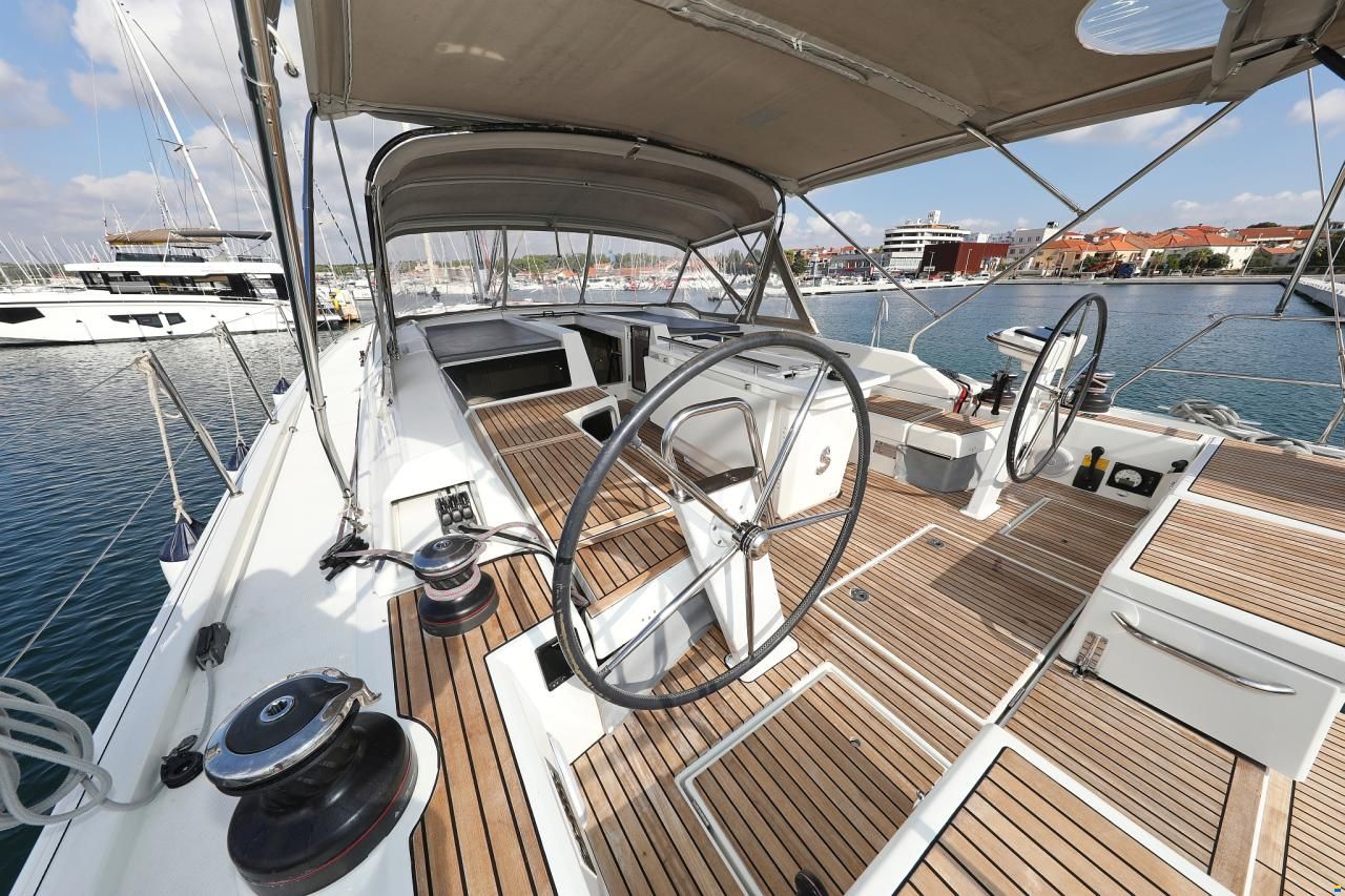 Beneteau Oceanis 51.1