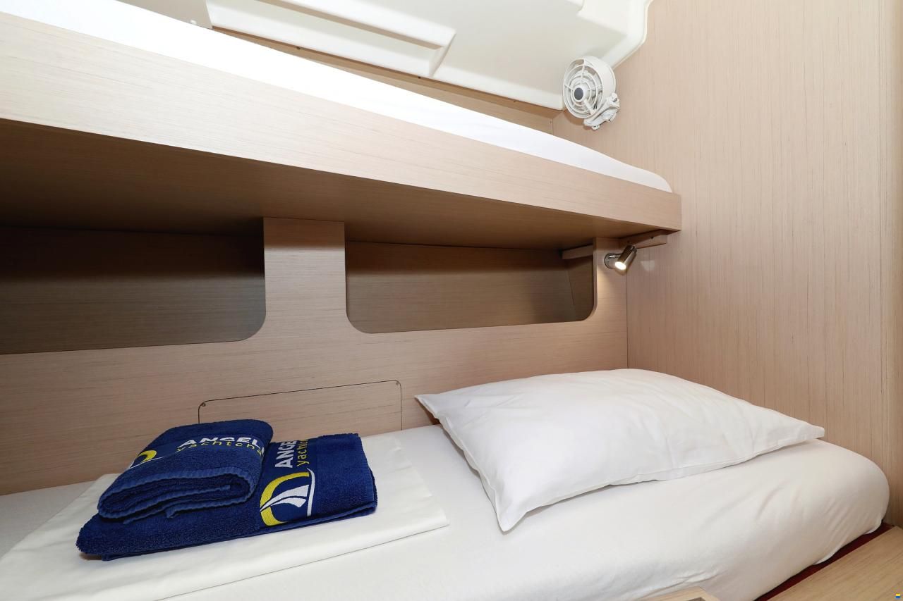 Beneteau Oceanis 51.1