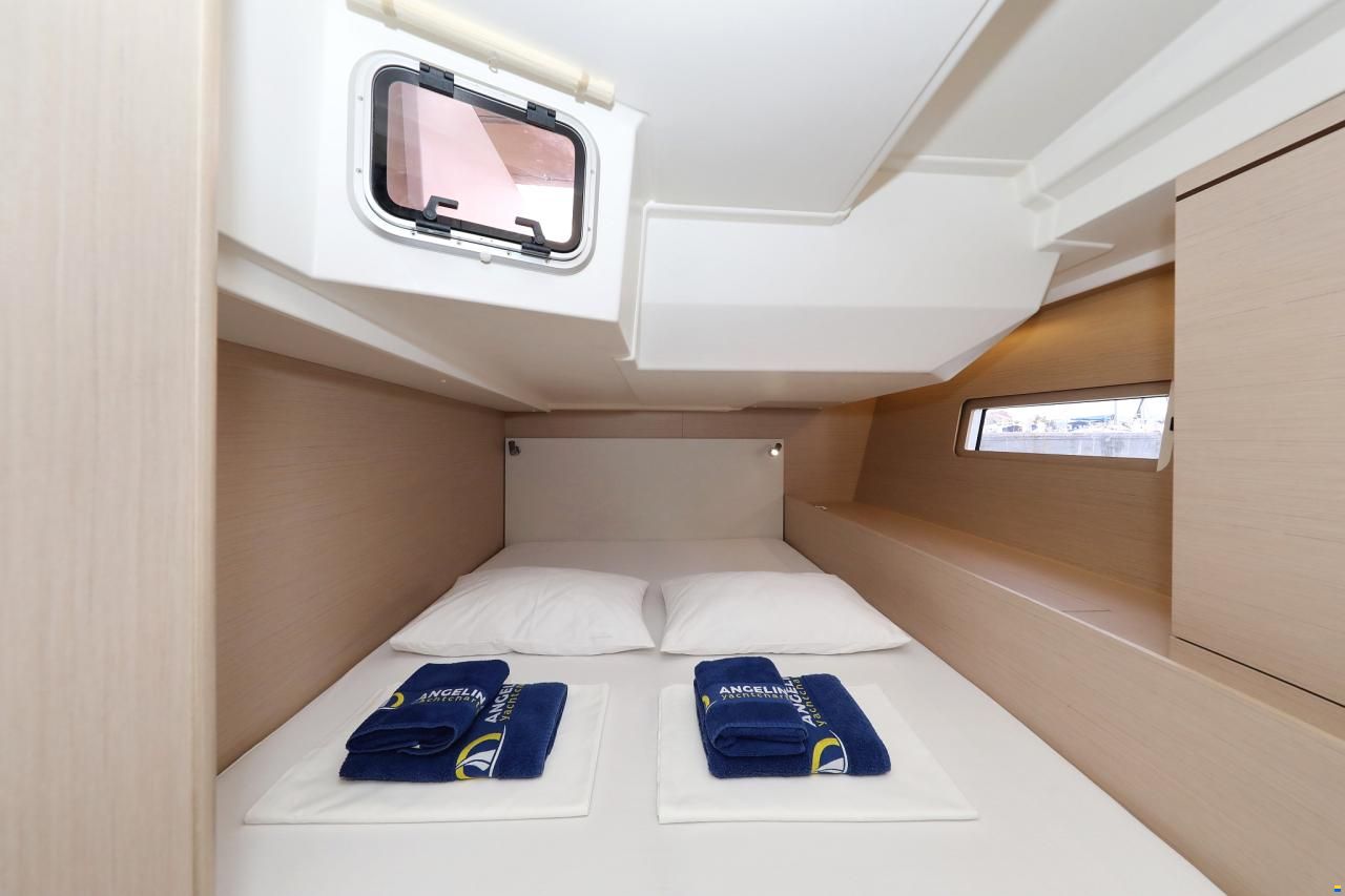 Beneteau Oceanis 51.1