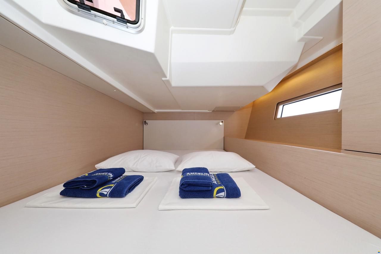 Beneteau Oceanis 51.1