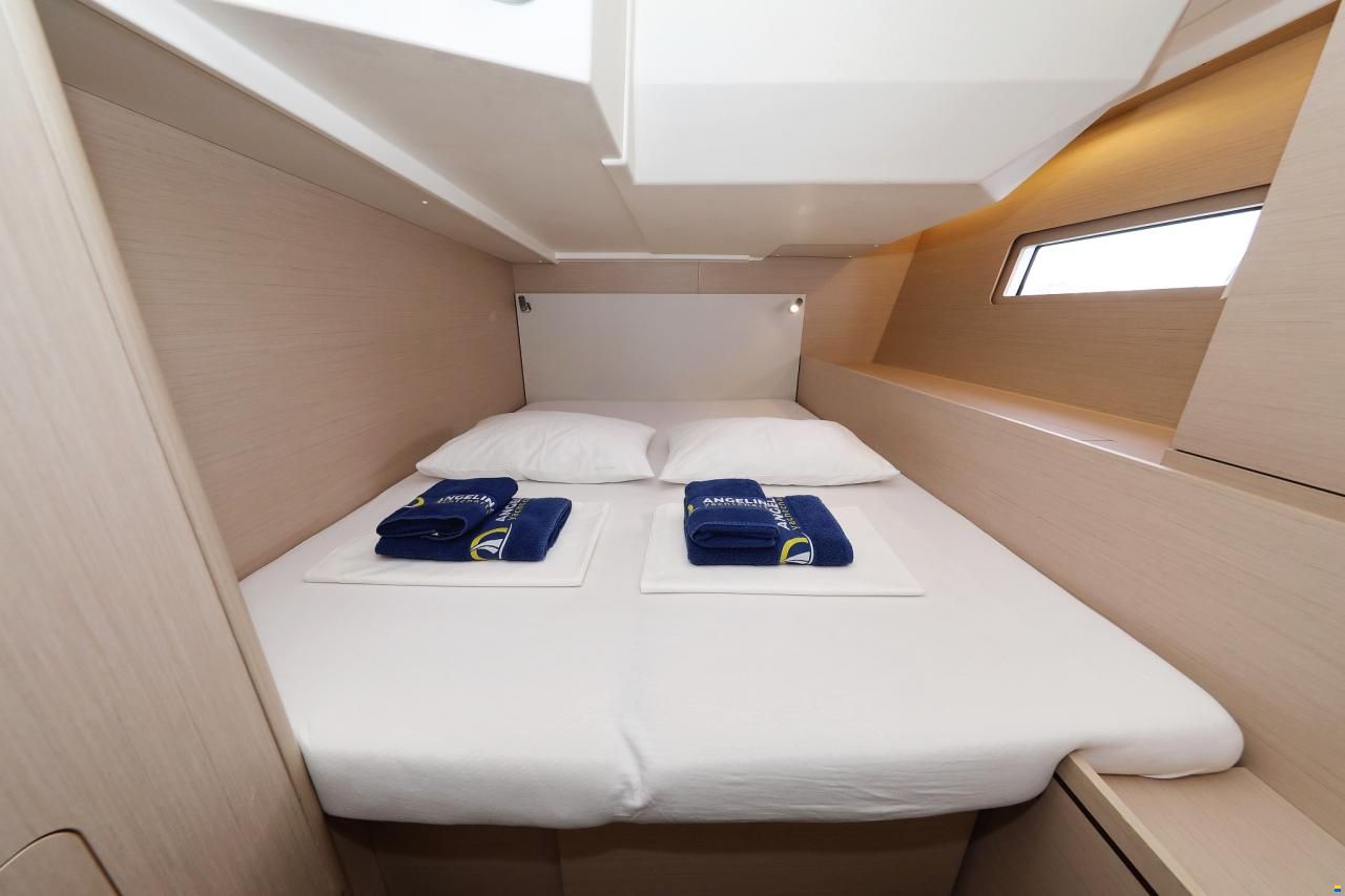 Beneteau Oceanis 51.1