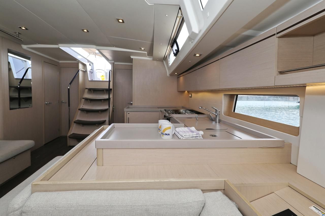 Beneteau Oceanis 51.1