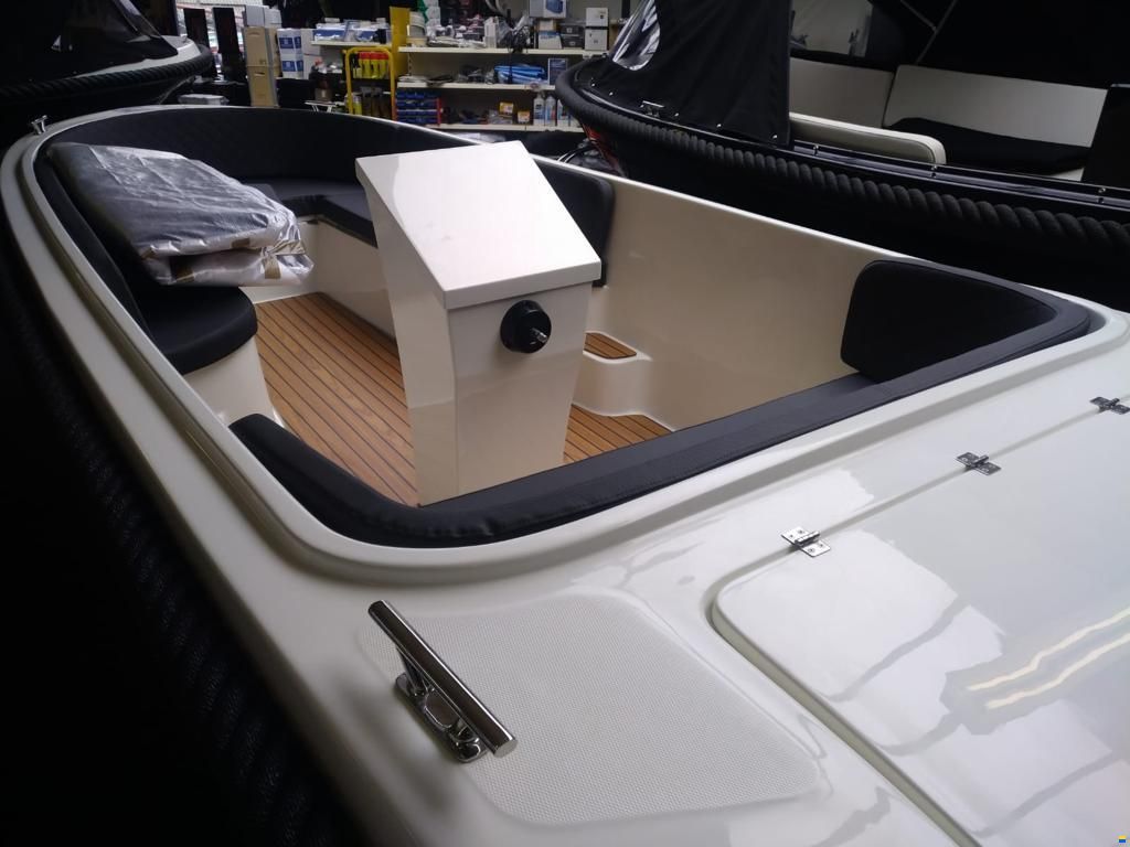 Gentle Sloepen Tender 555