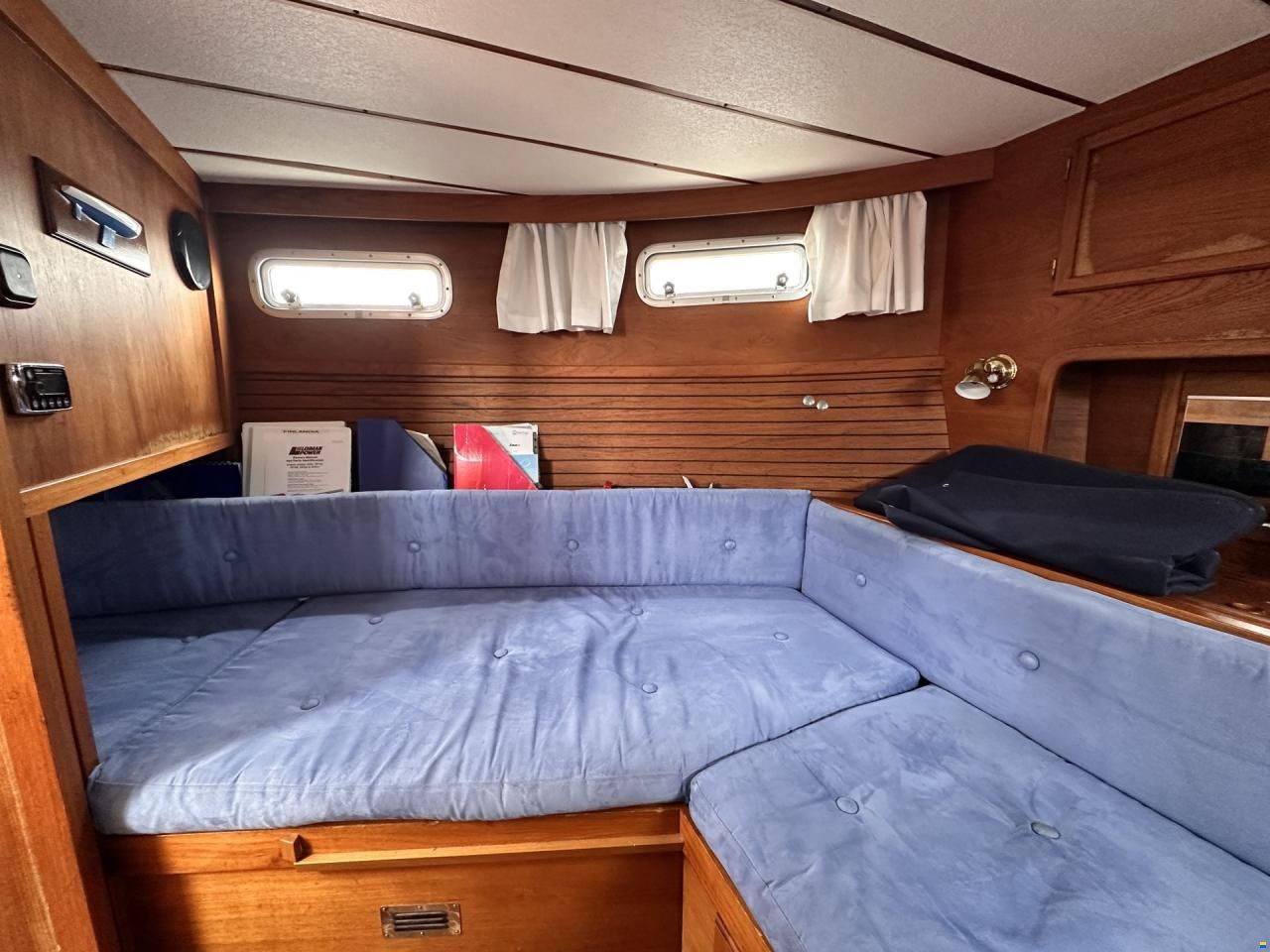 Nauticat 33