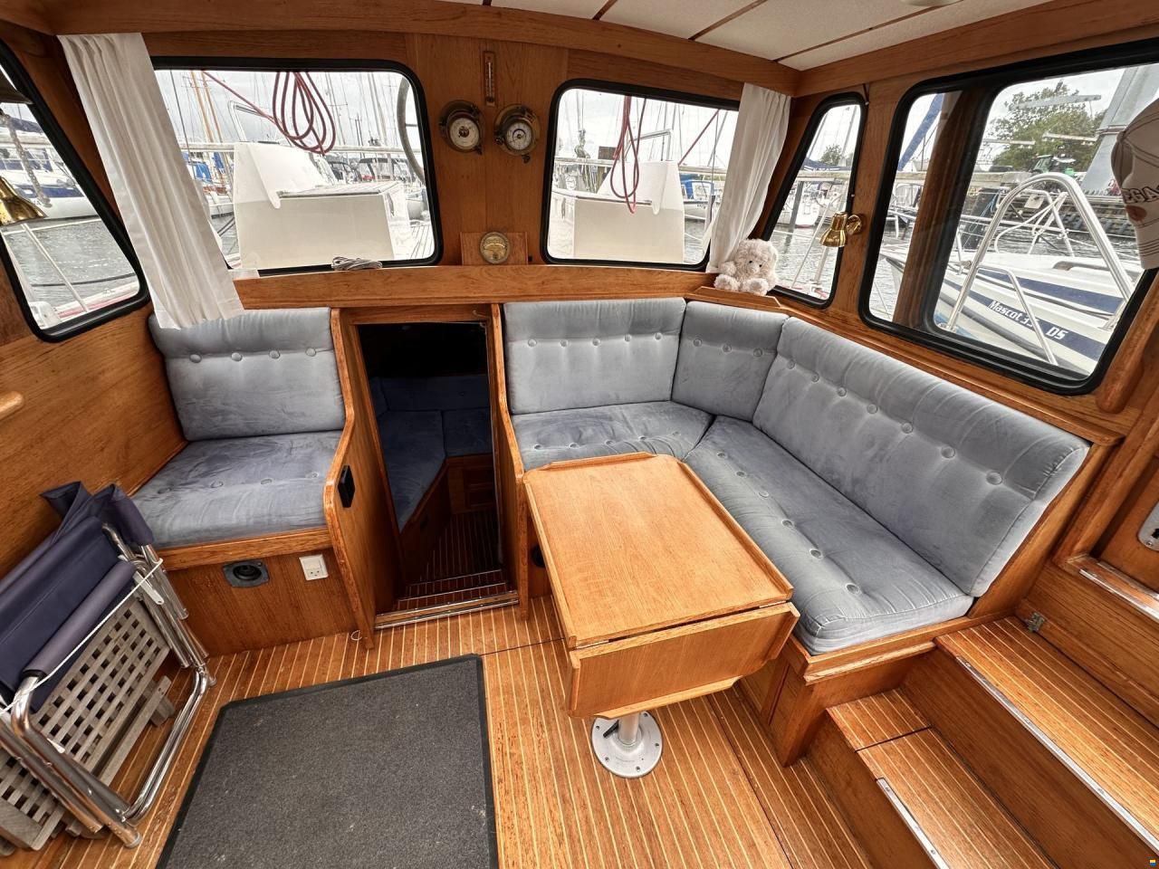 Nauticat 33