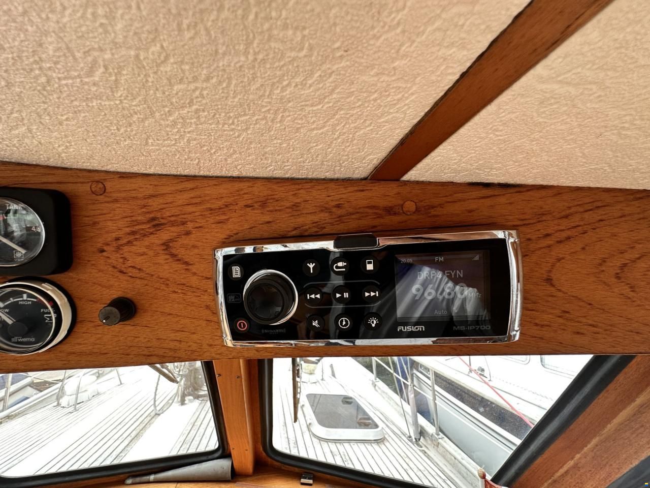 Nauticat 33