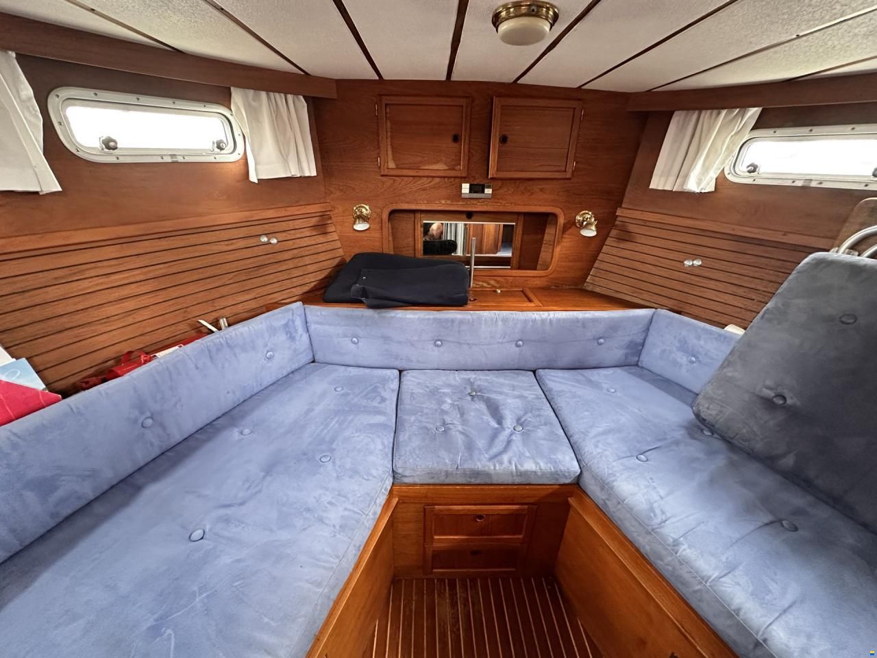Nauticat 33