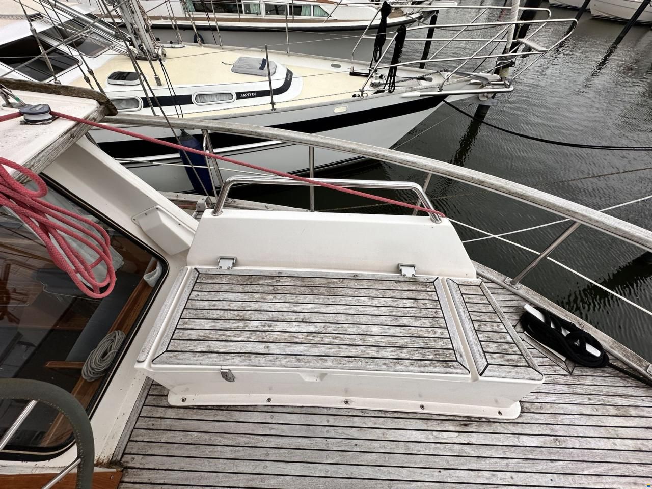 Nauticat 33