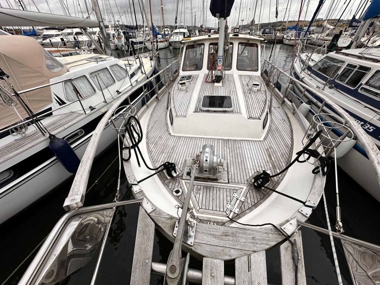 Nauticat 33