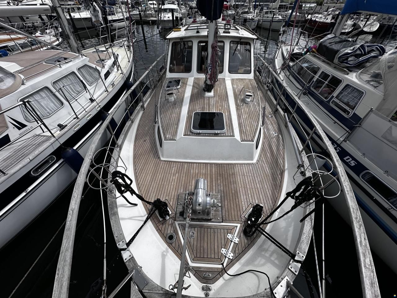 Nauticat 33