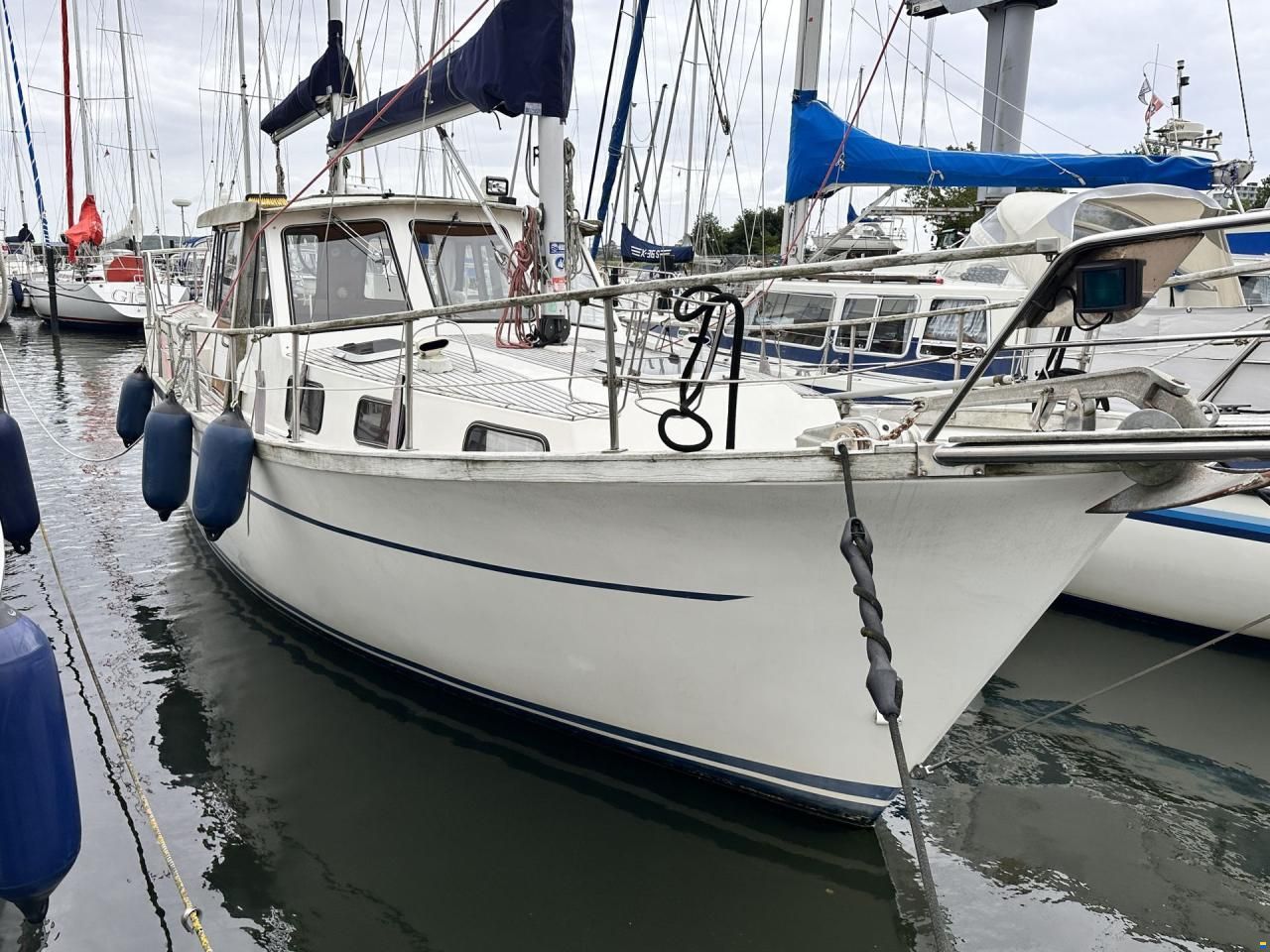 Nauticat 33