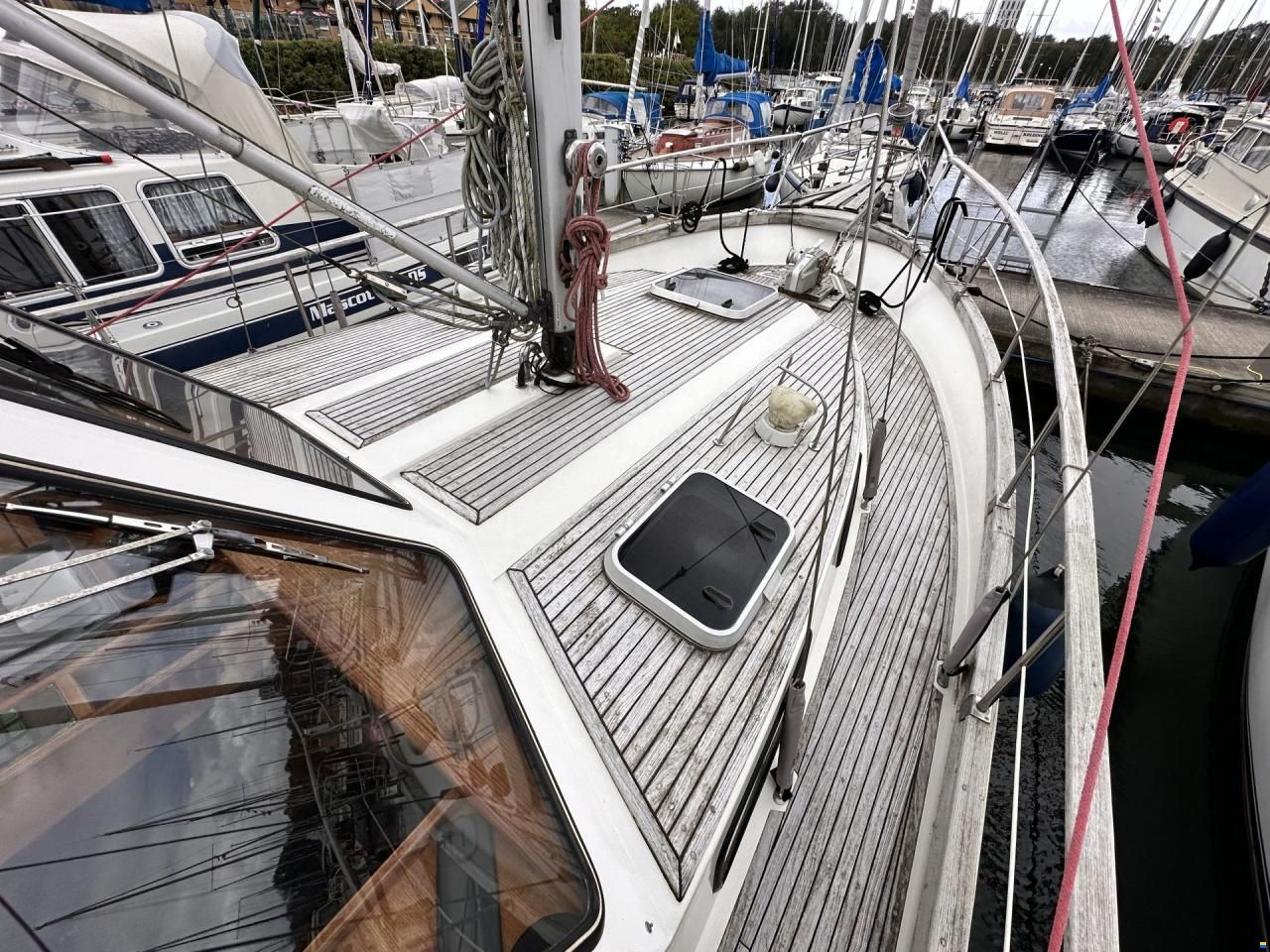 Nauticat 33