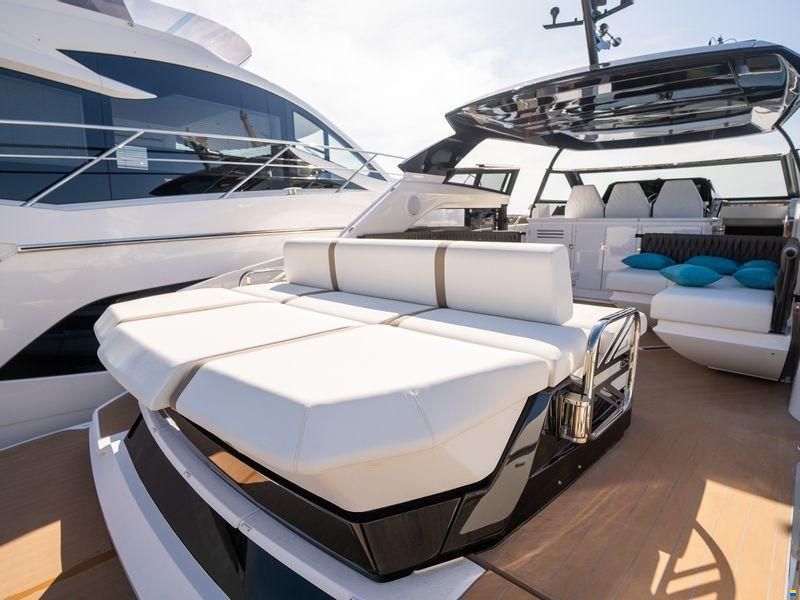 Sunseeker Superhawk 55