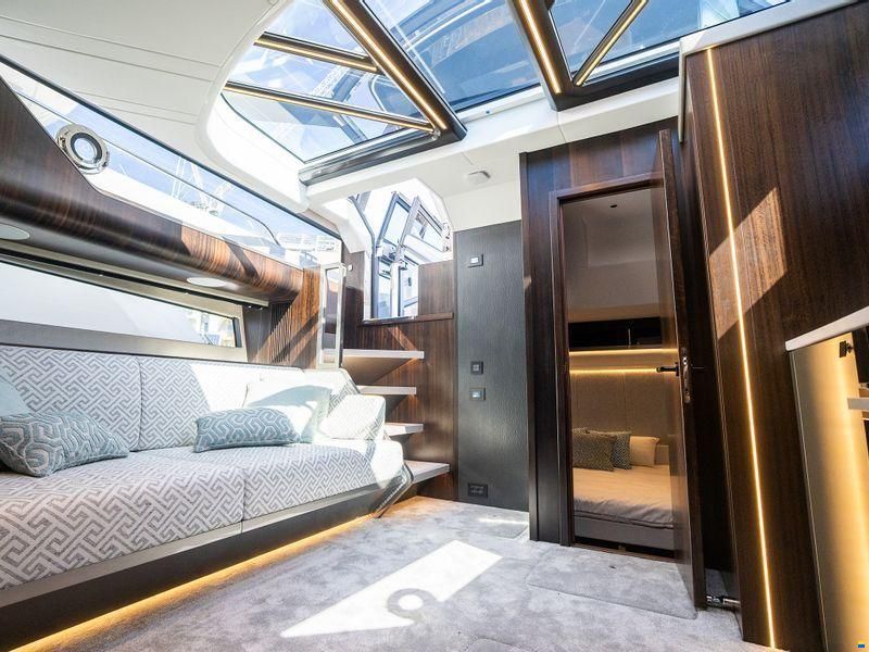 Sunseeker Superhawk 55