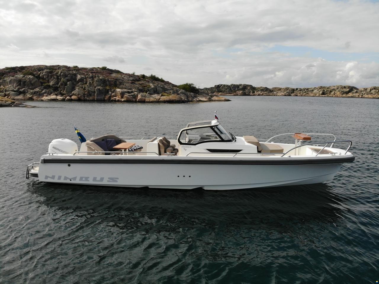 Nimbus Tender 9 T9