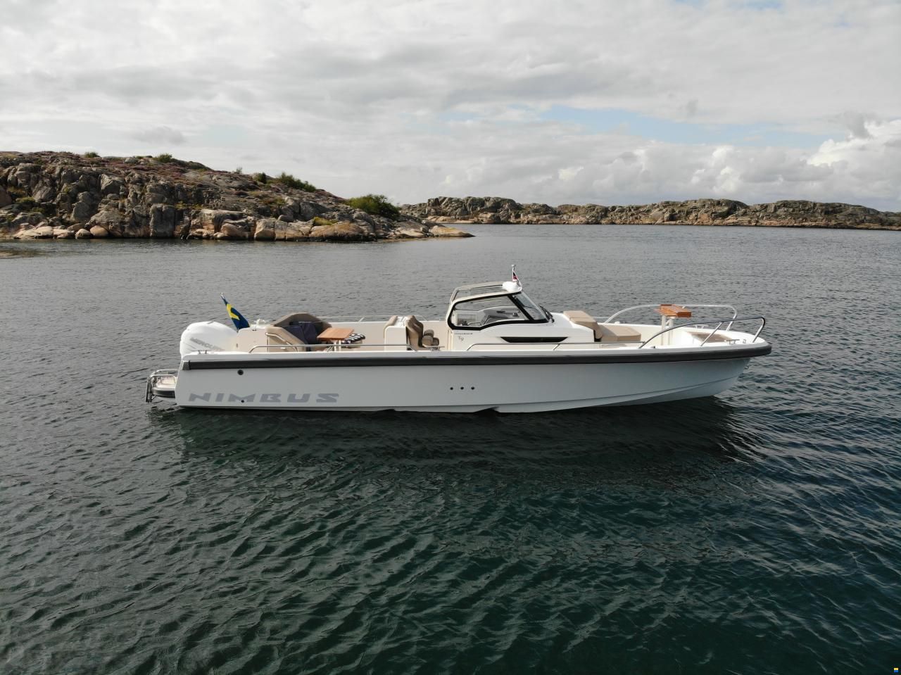Nimbus Tender 9 T9