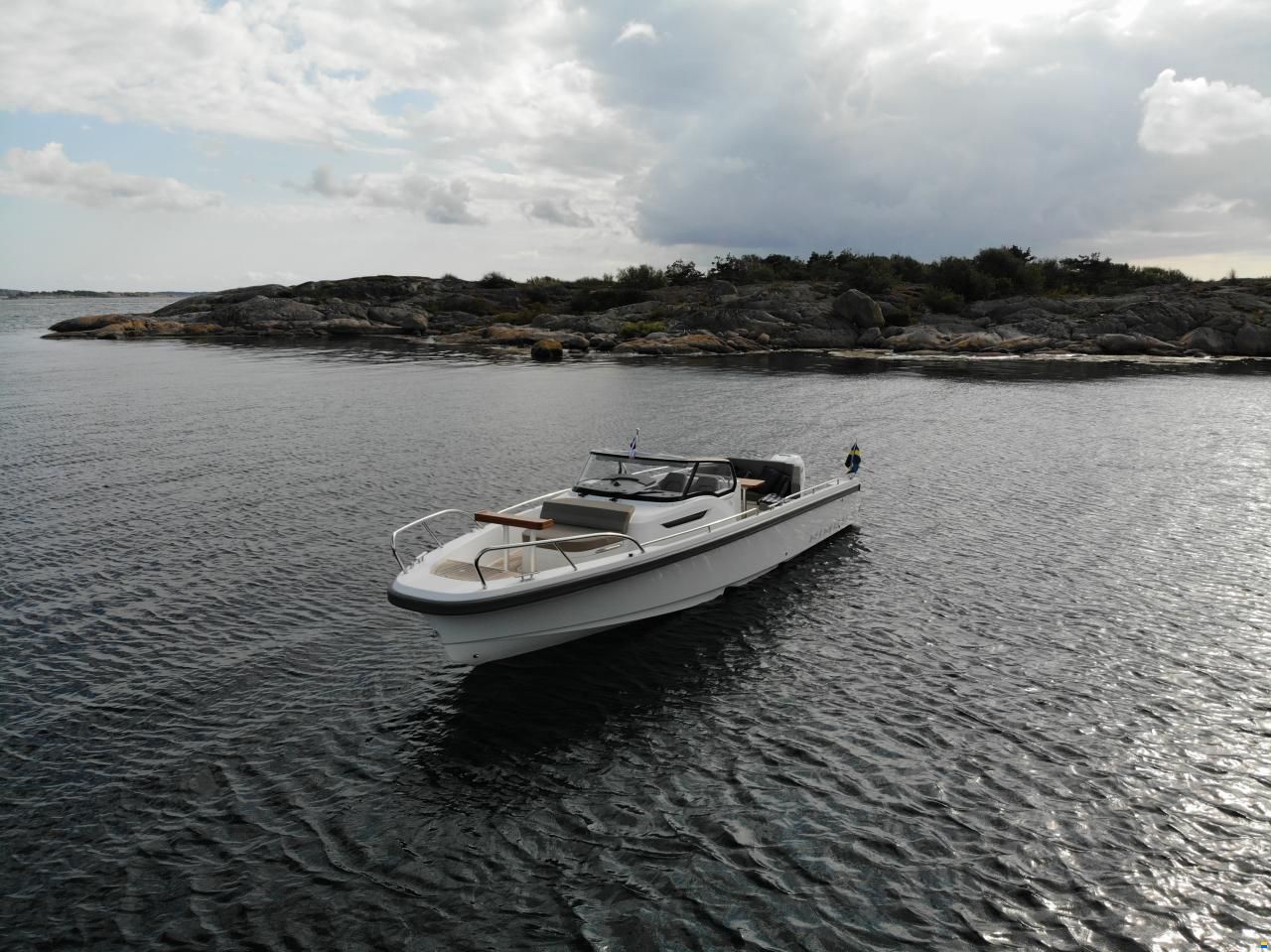 Nimbus Tender 9 T9
