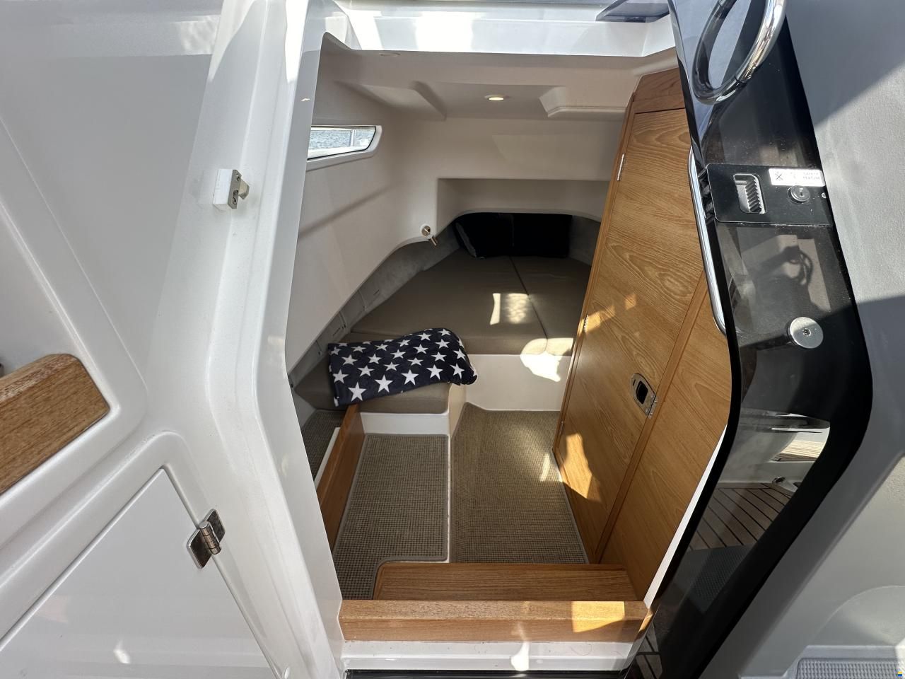 Nimbus Tender 9 T9
