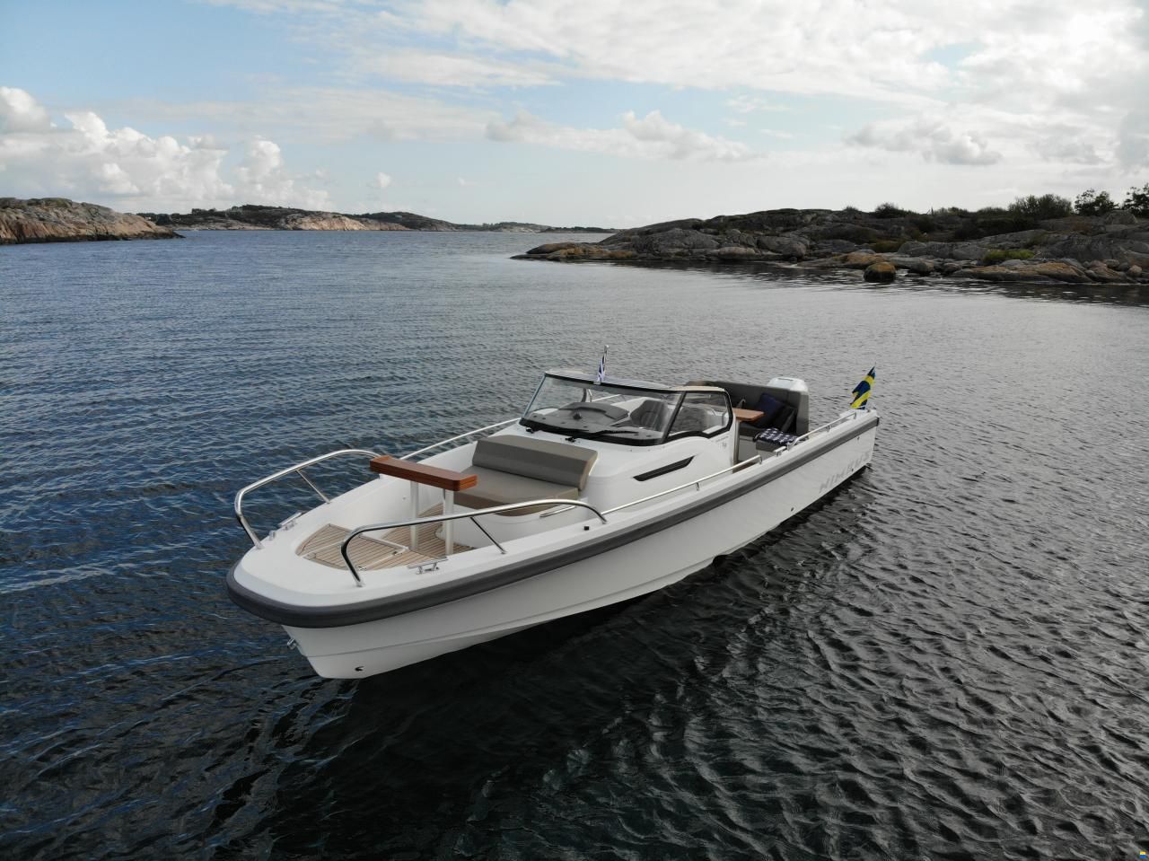 Nimbus Tender 9 T9