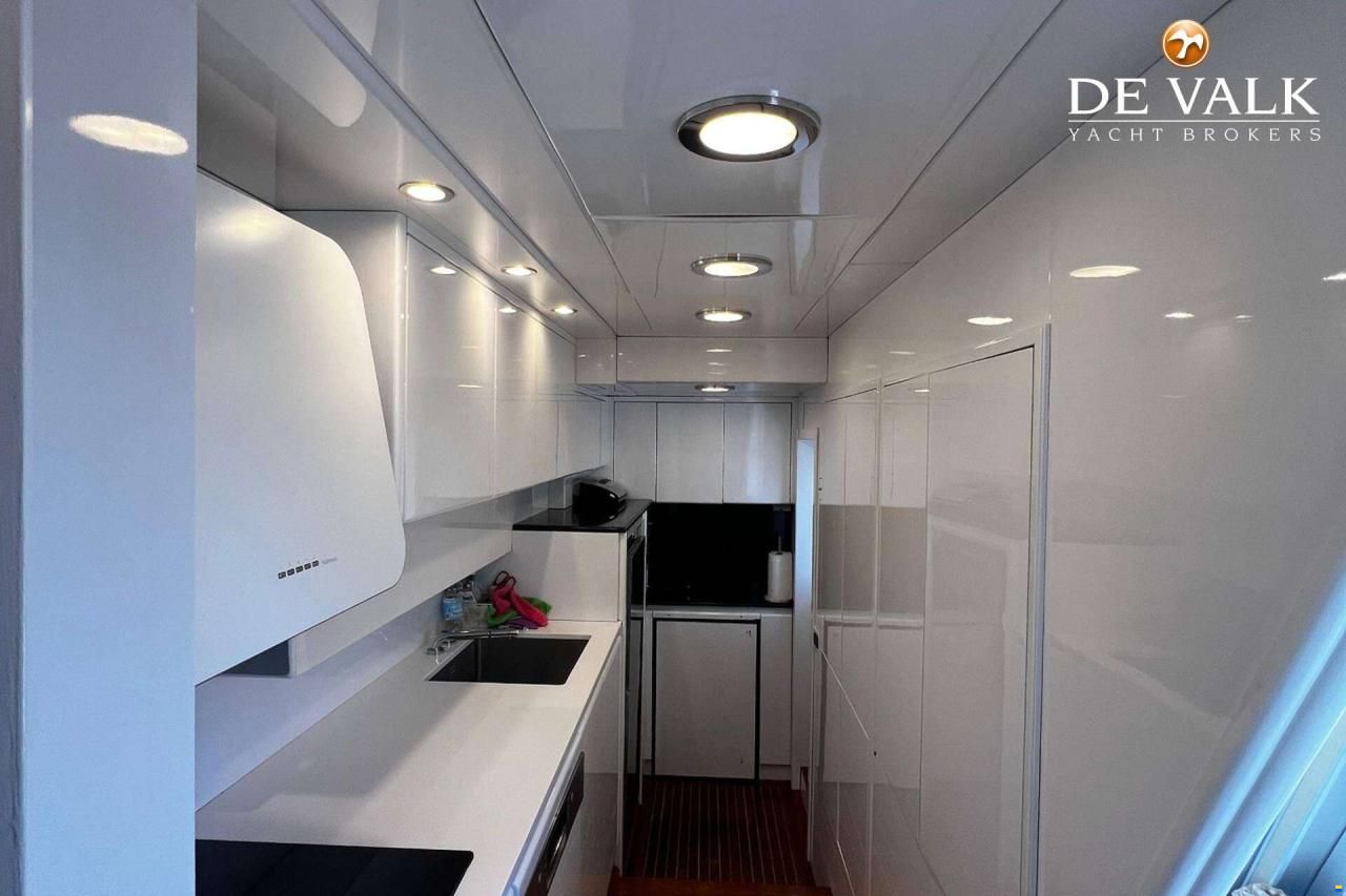 Benetti 79 SD NAVETTA