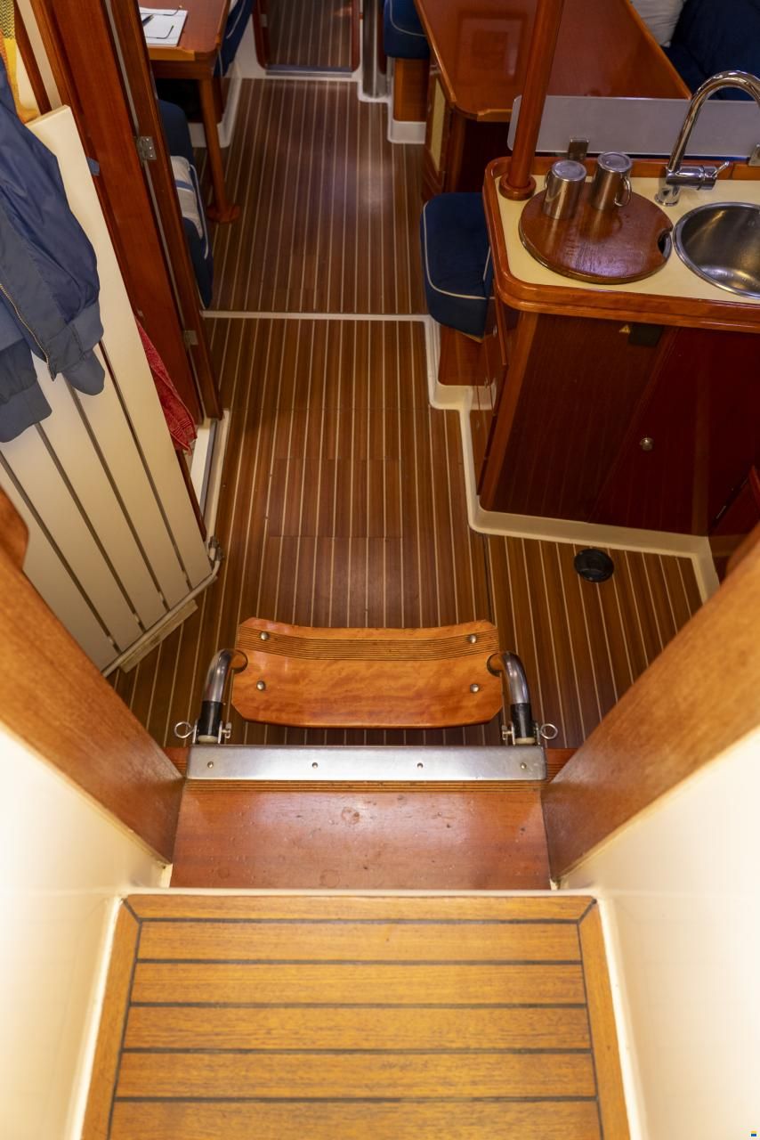 Hanse 411