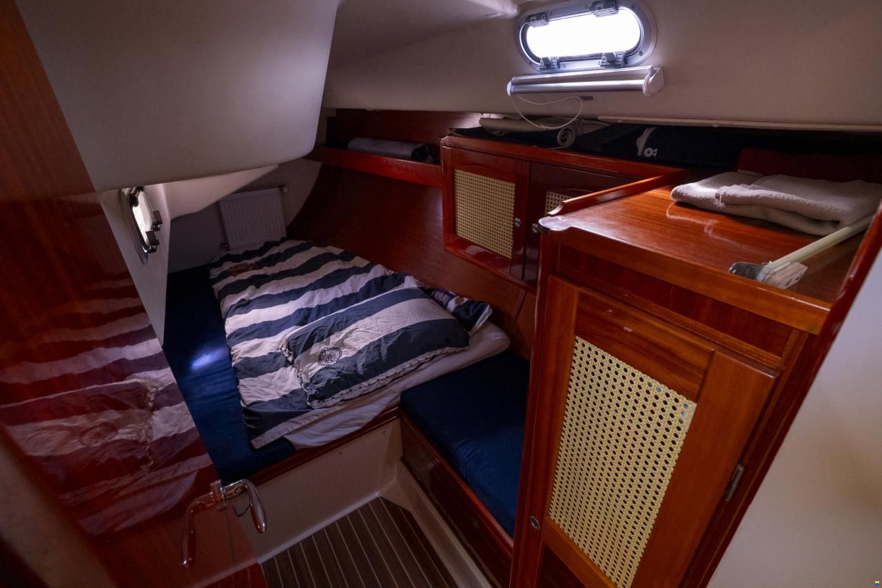 Hanse 411
