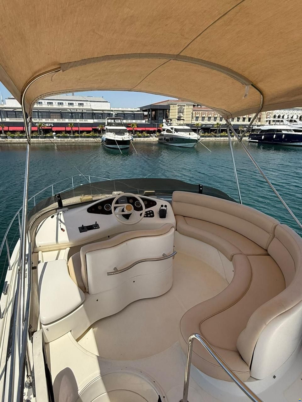 Azimut 42E