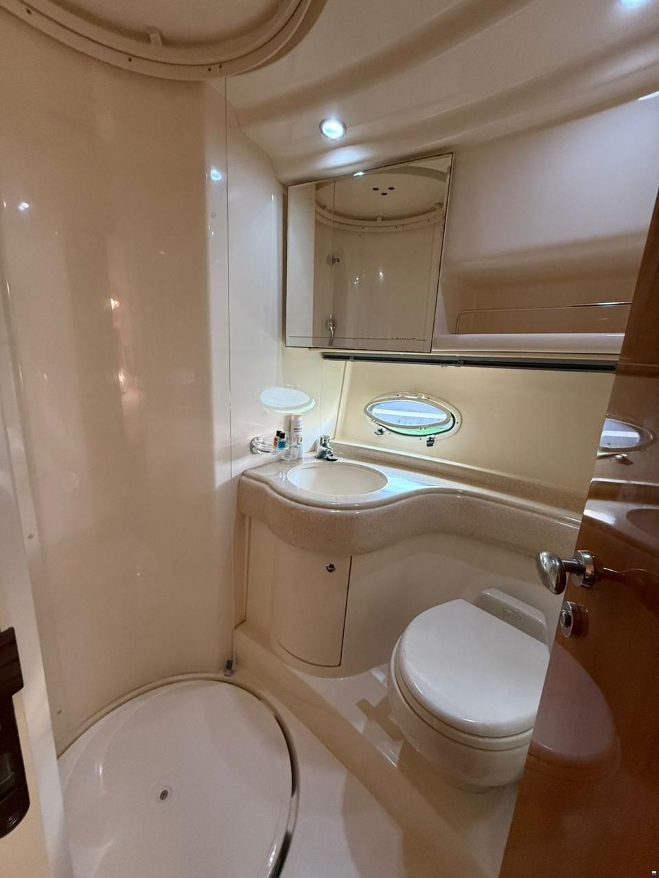 Azimut 42E
