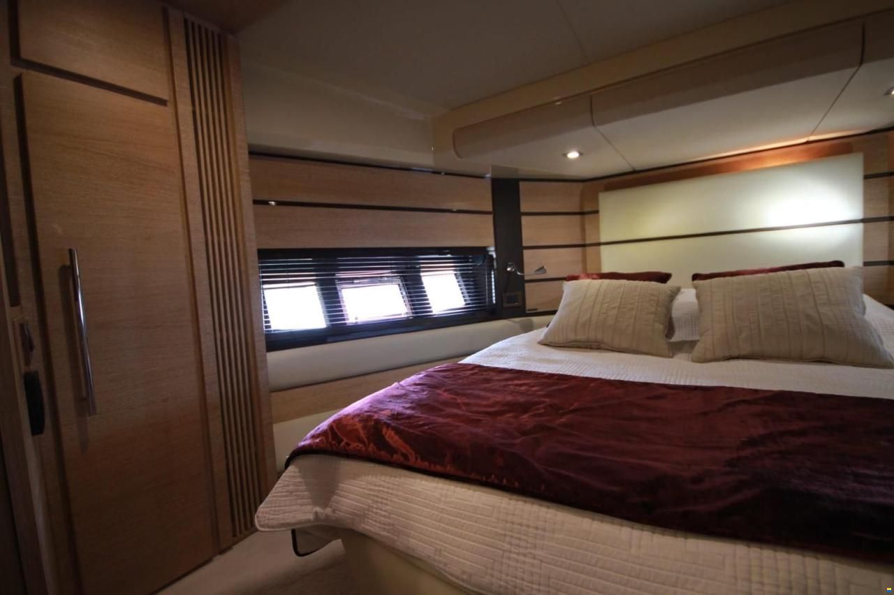 Azimut 58