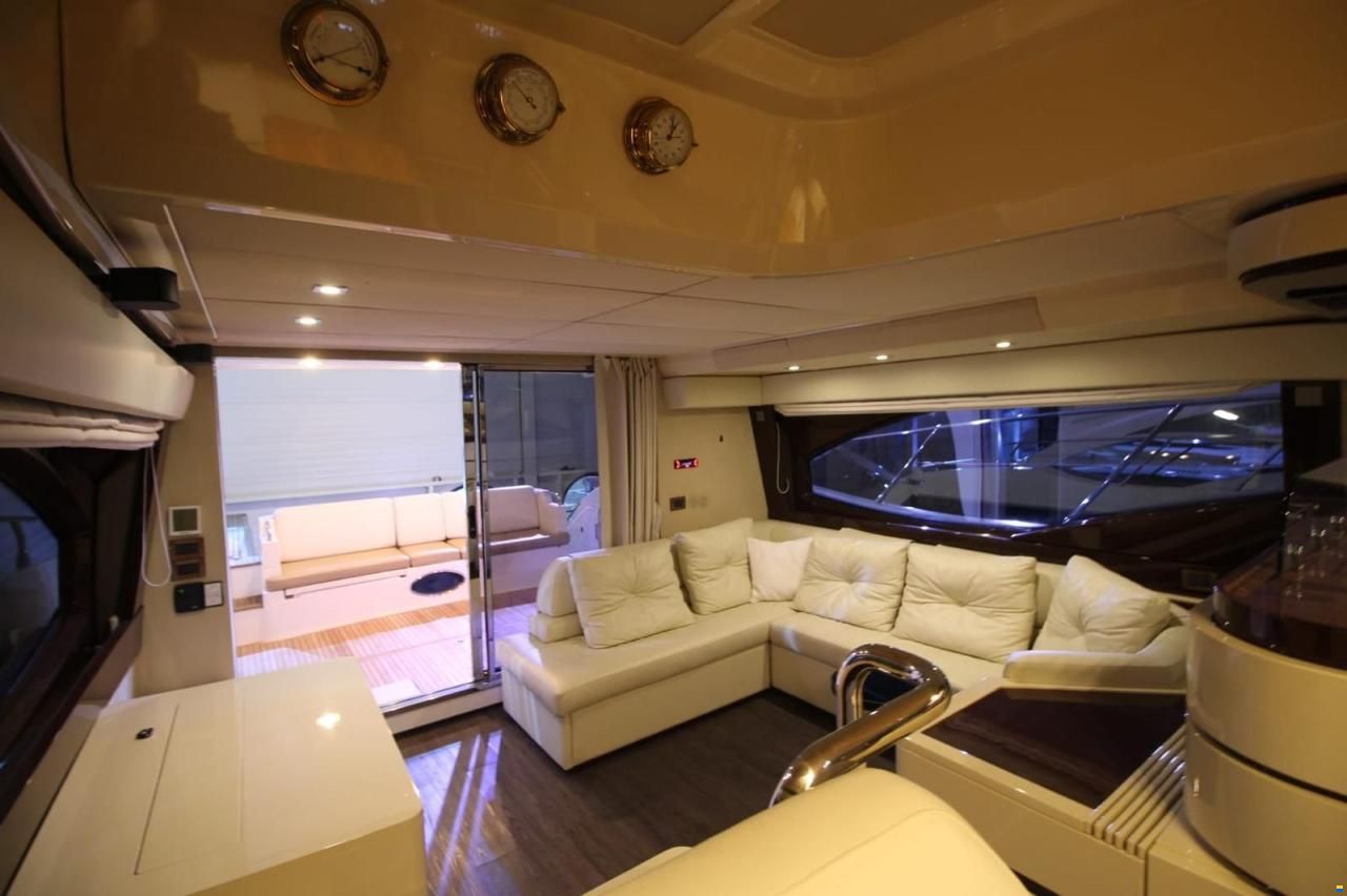 Azimut 58