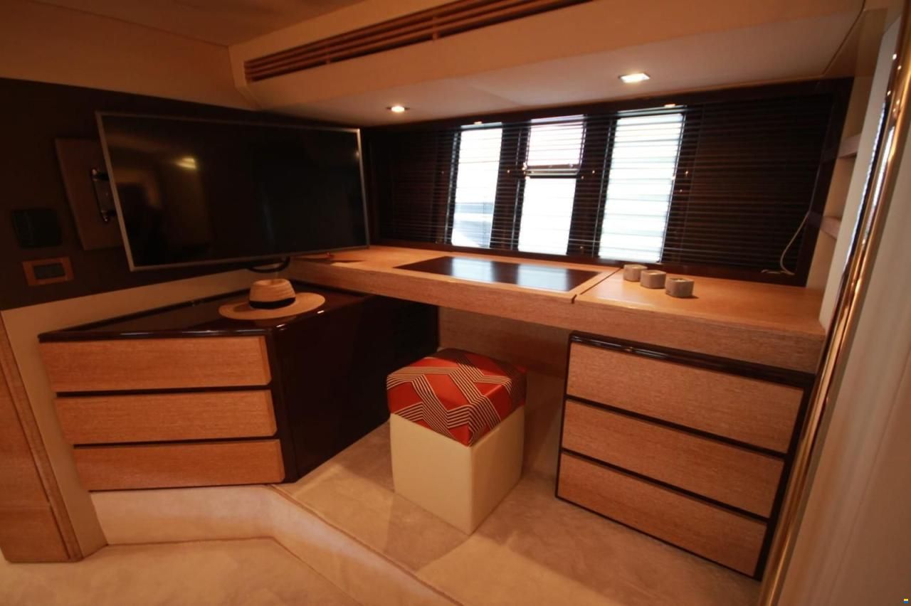 Azimut 58
