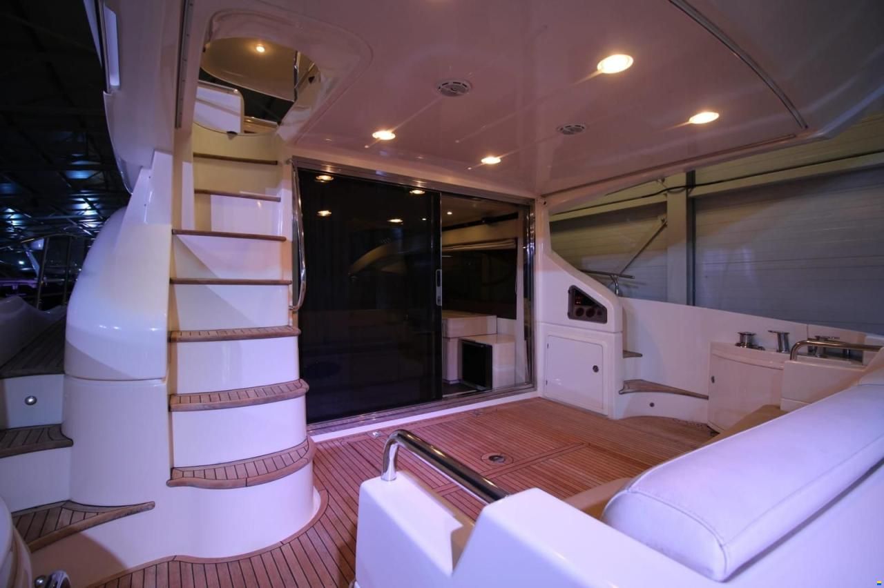Azimut 58