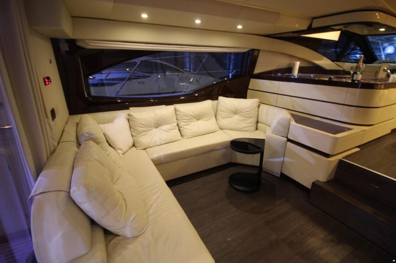 Azimut 58