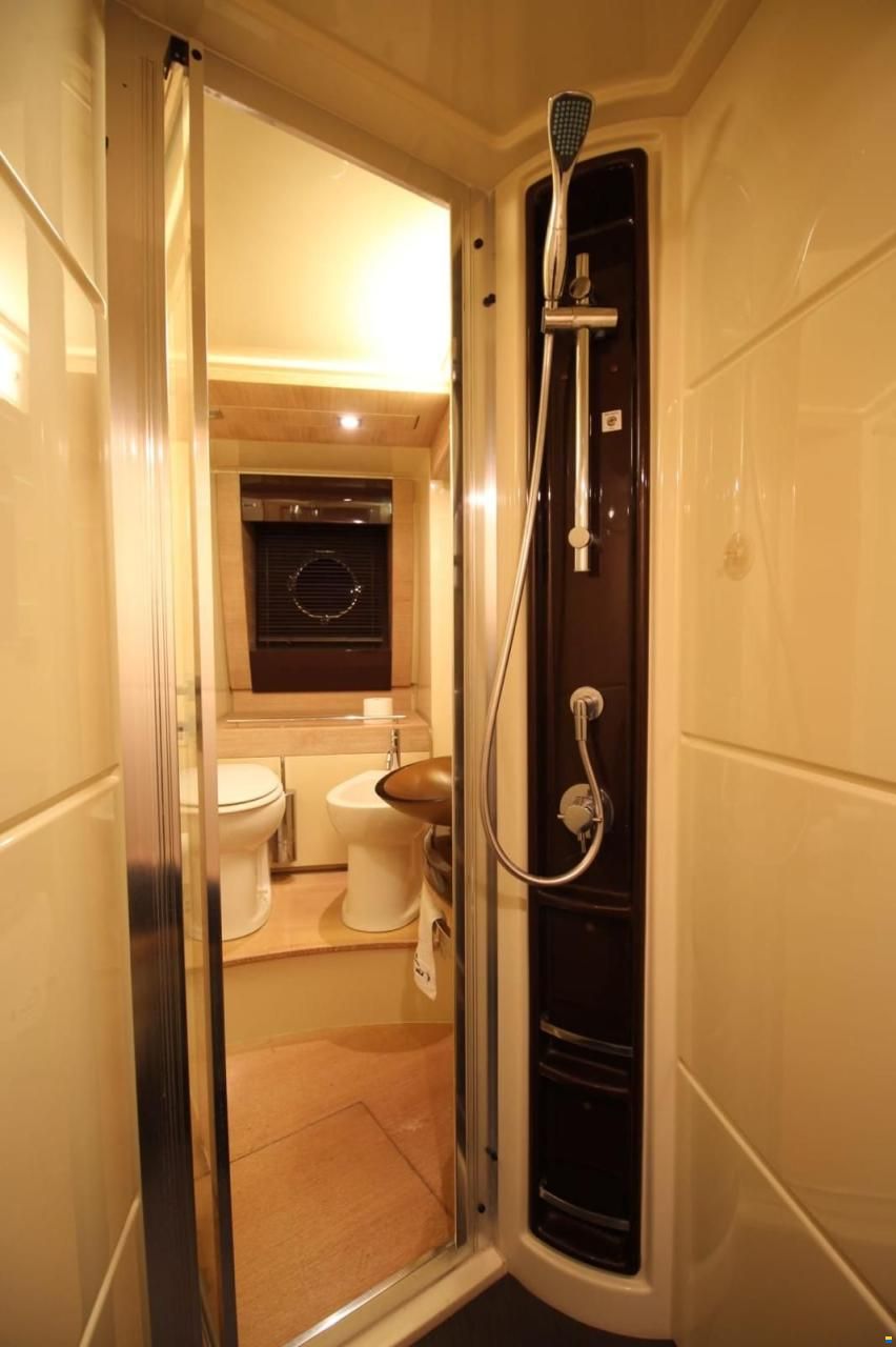 Azimut 58