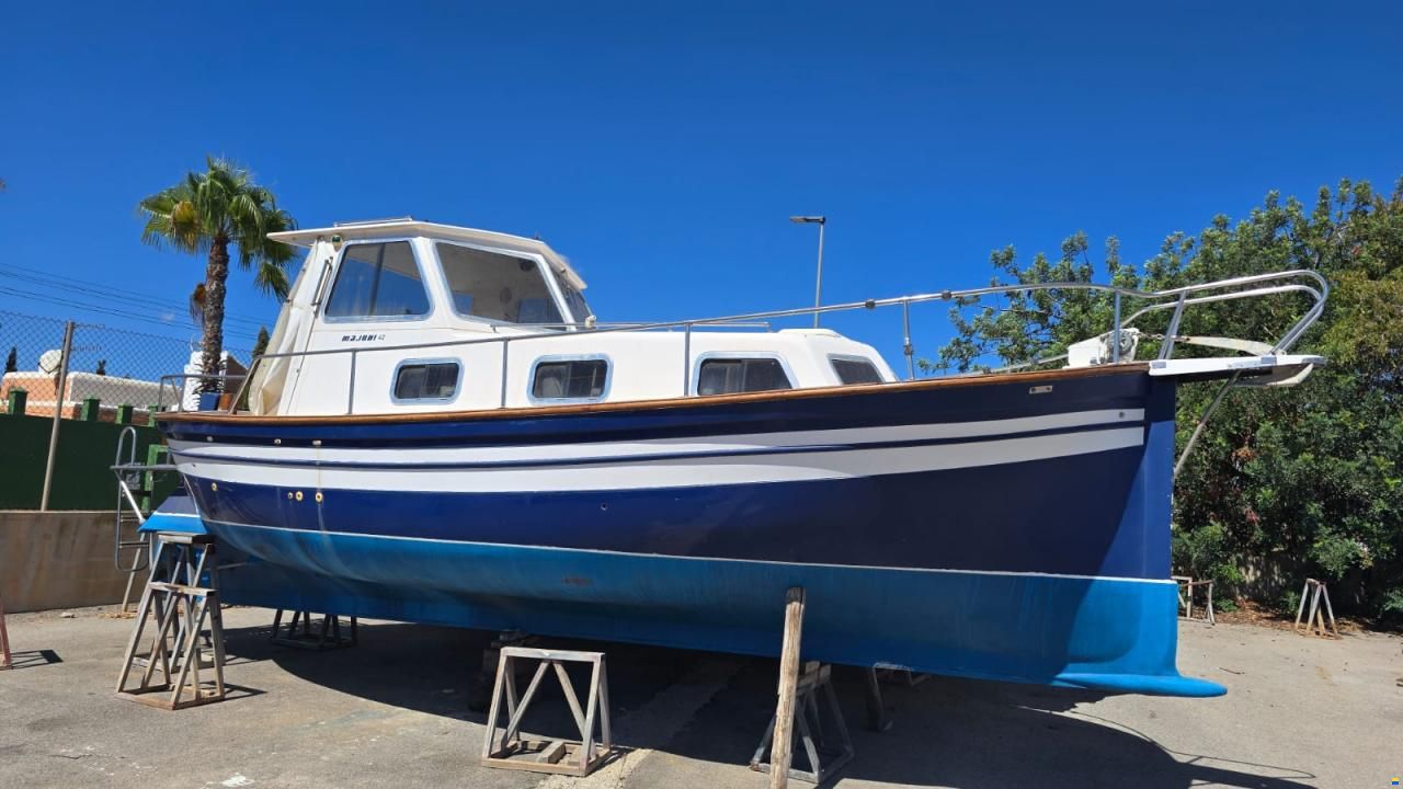 Majoni 42