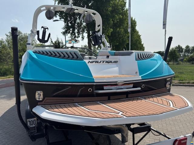 Nautique G25 Coastal