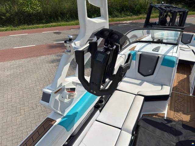 Nautique G25 Coastal
