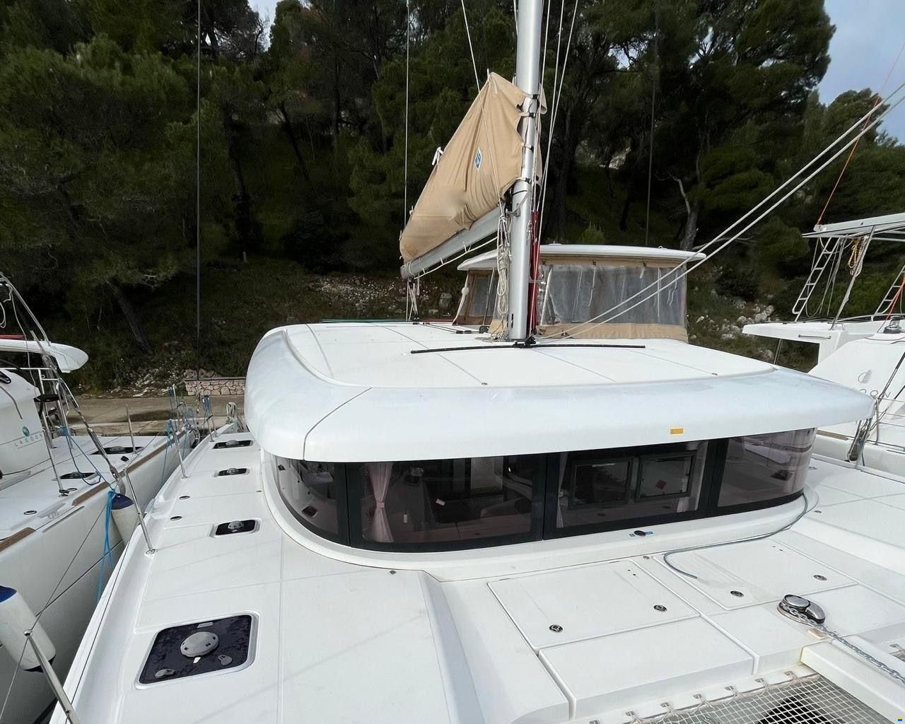 Lagoon 42