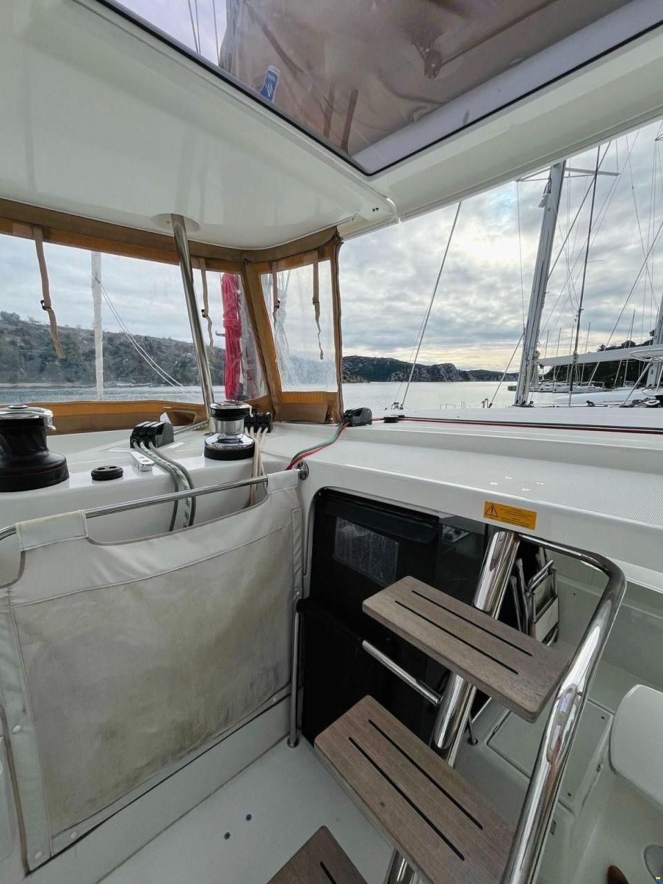 Lagoon 42