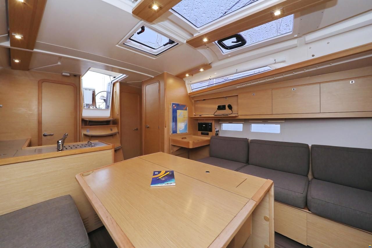 Dufour 390 GL
