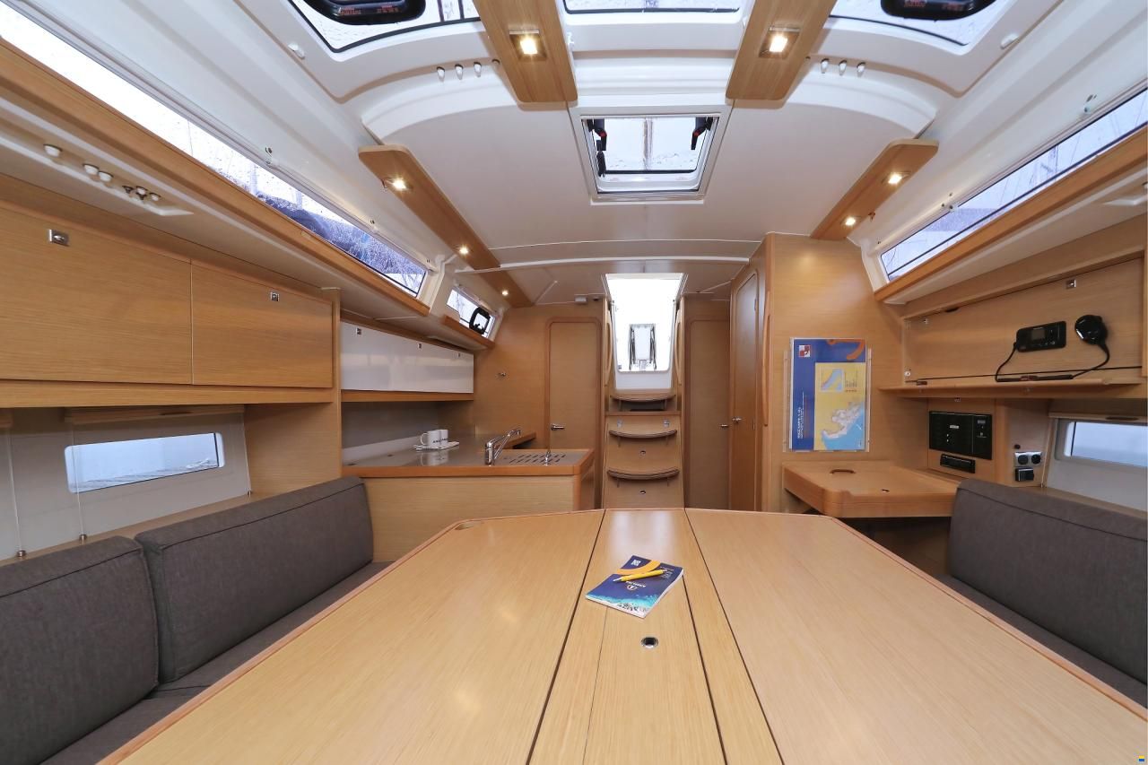 Dufour 390 GL