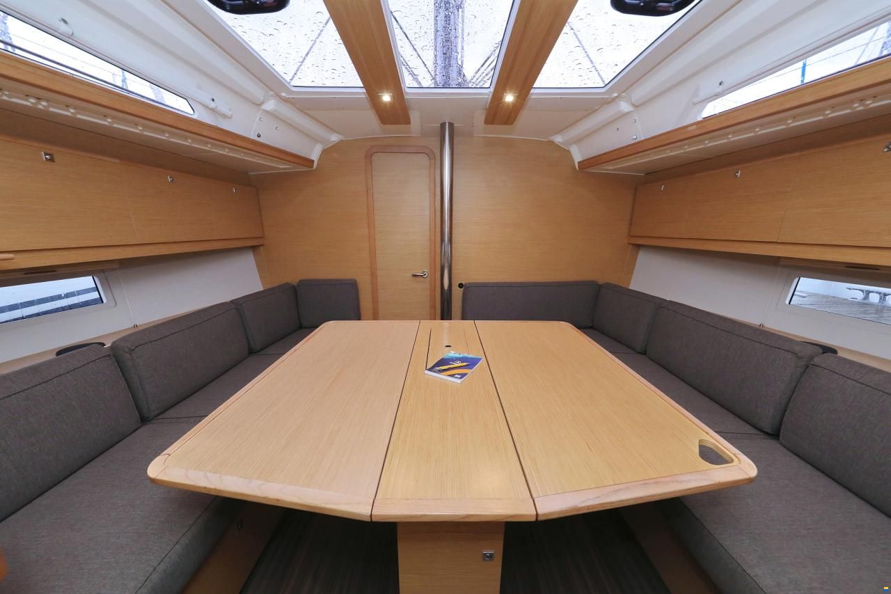 Dufour 390 GL