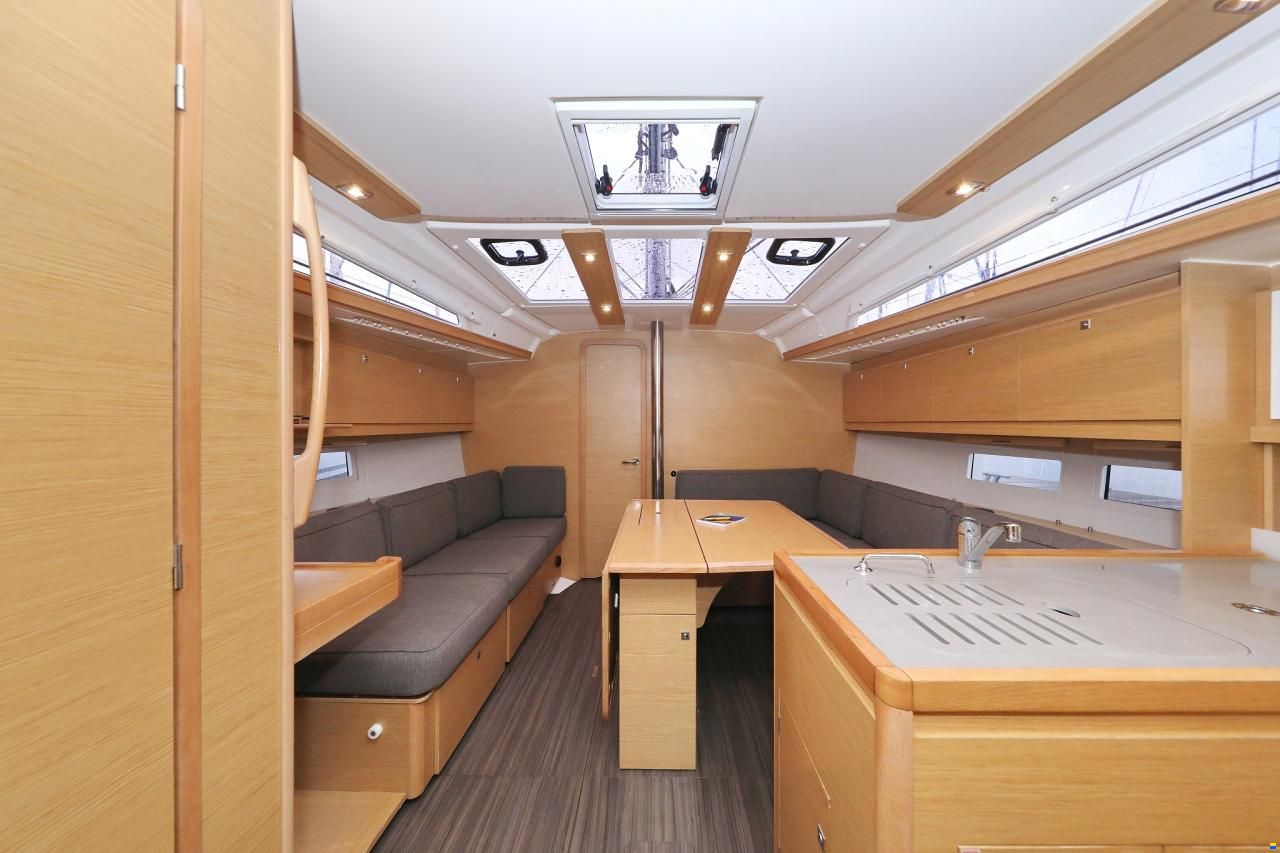 Dufour 390 GL