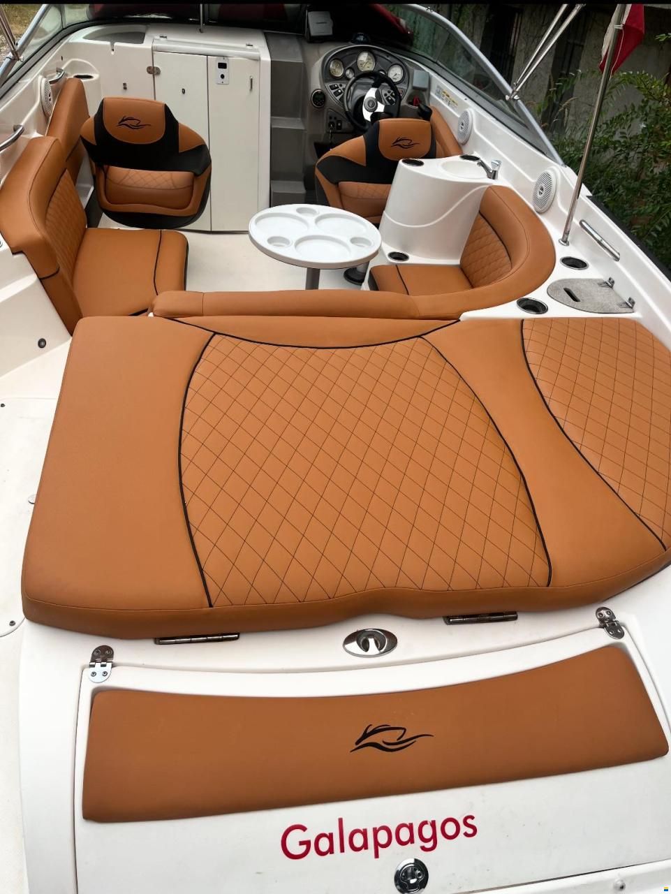Rinker Cuddy 246 Captiva